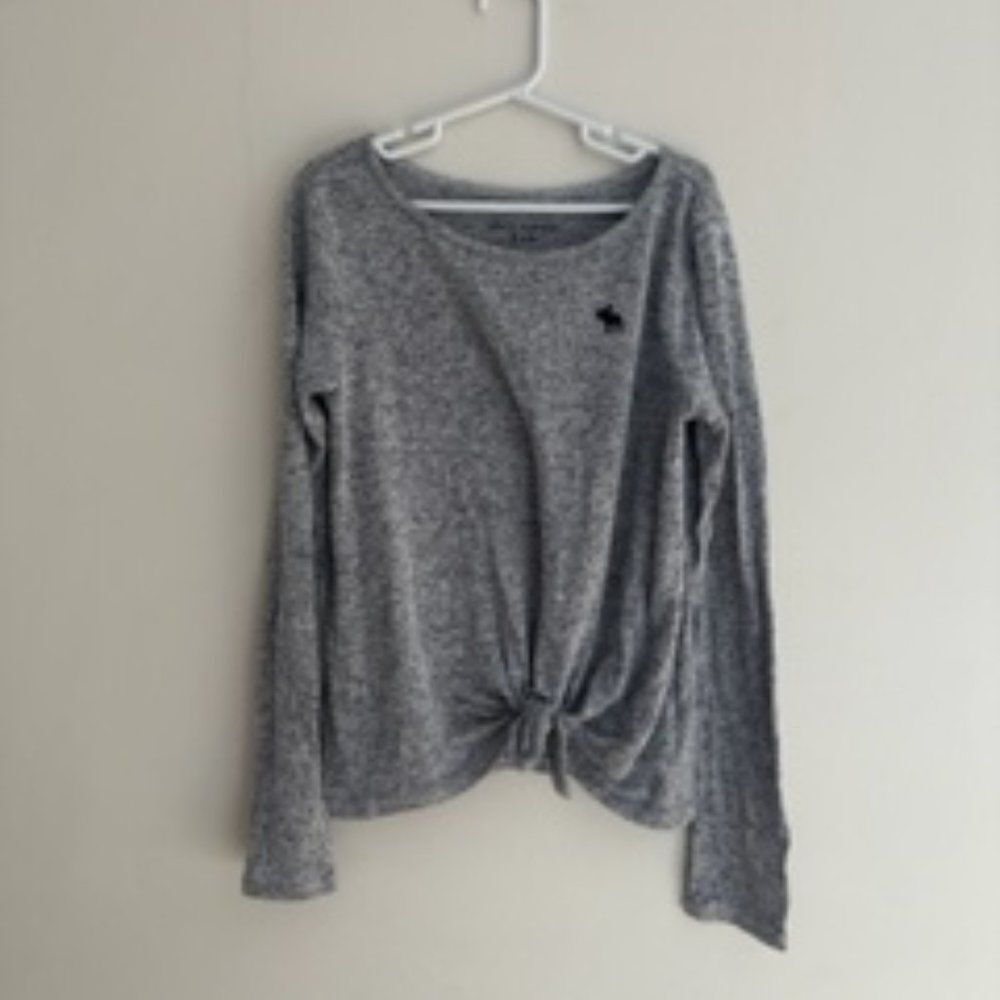 Abercrombie Kids Basic Grey Long-Sleeve Tee with Tie Girls 10